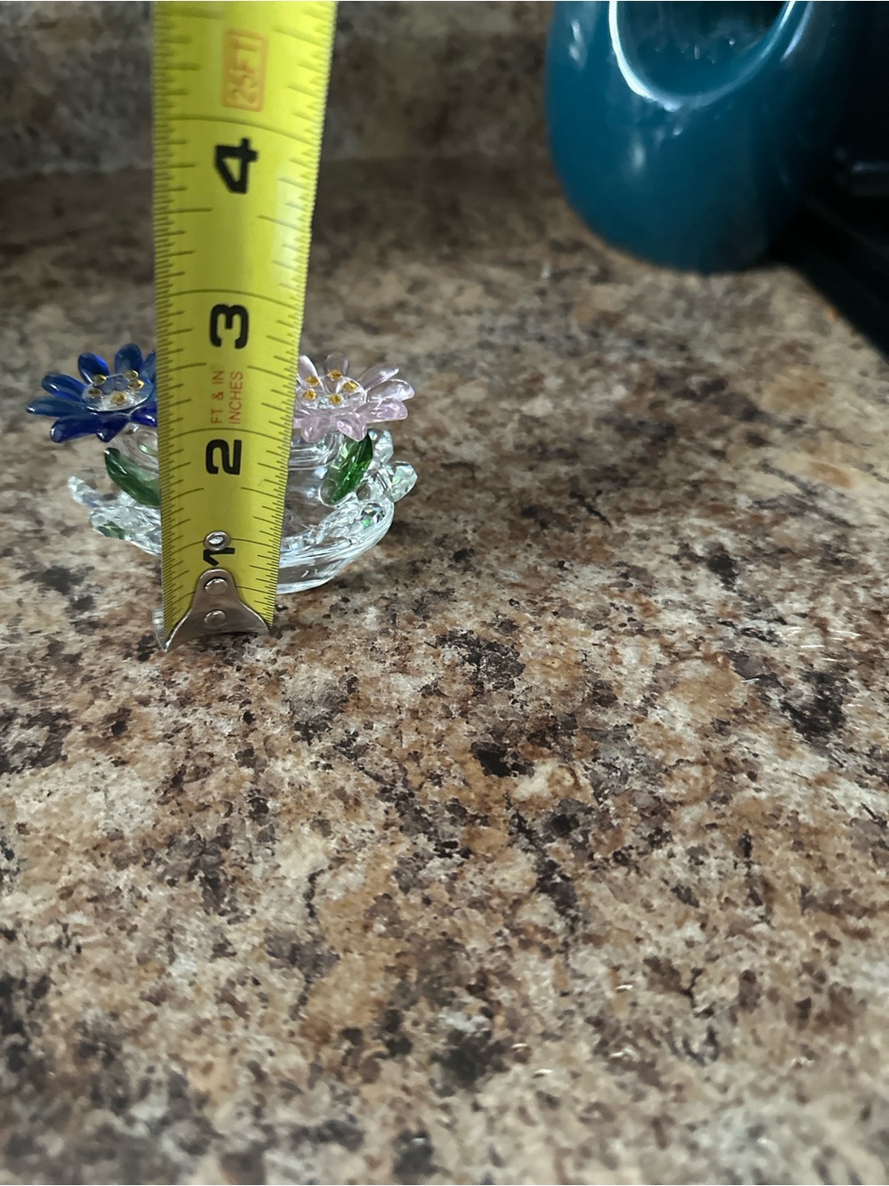Small crystal daisies in a basket - Picture 6 of 6